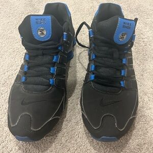 Nike Men's Black and Blue Shox Sneakers